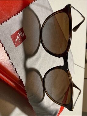 Ray-Ban Tortoiseshell Frame Sunglasses with Brown Lenses, case and cleansing clo